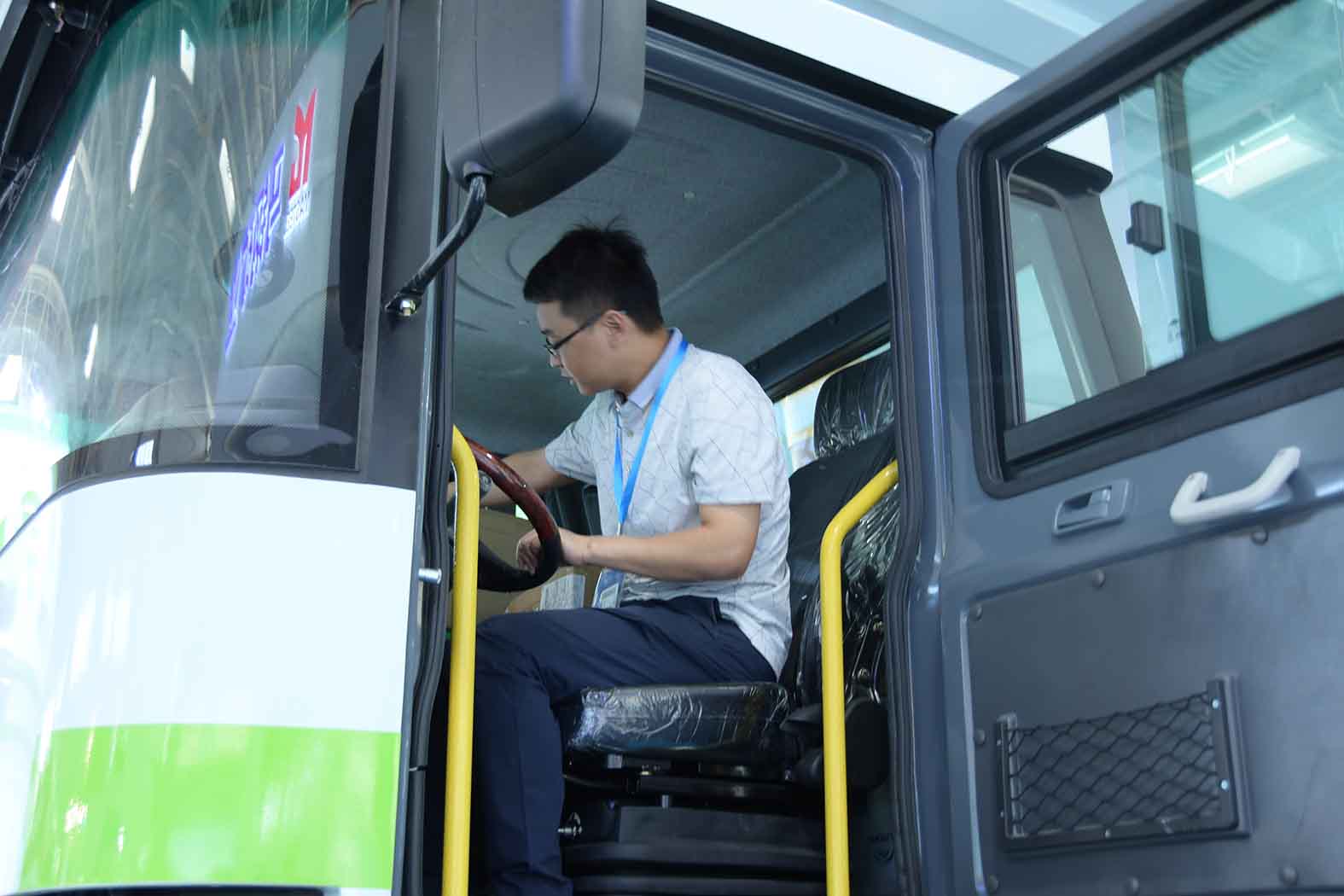 引領(lǐng)未來▲宇通純電動礦用車閃耀2019CIME展會
